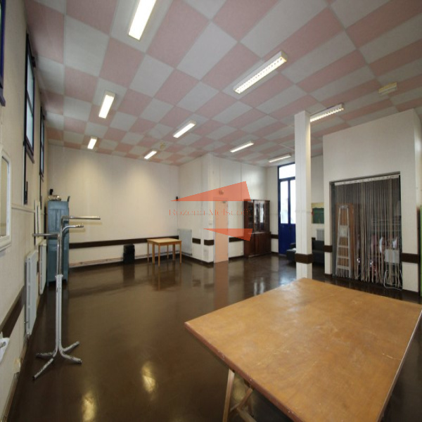 Location Immobilier Professionnel Local commercial pont l abbé 29120